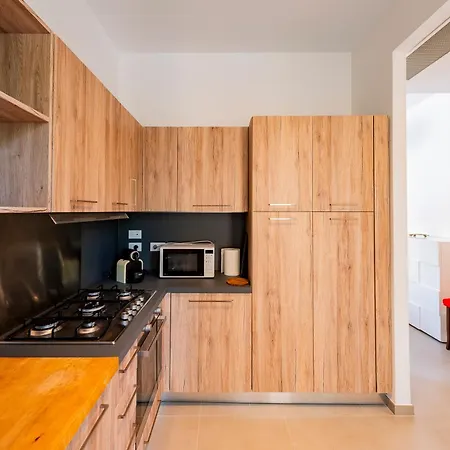 Casa Leda - Modern Near Seafront With Parking! * פסקרה