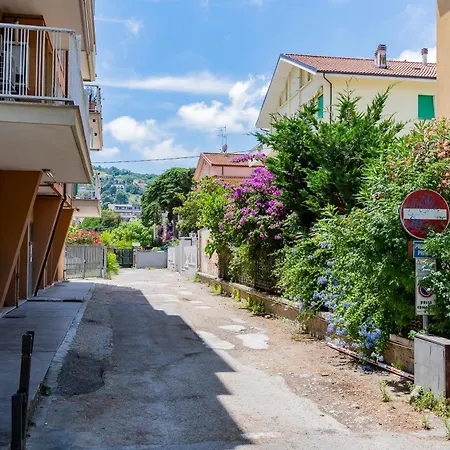 Casa Leda - Modern Near Seafront With Parking! Apartment *