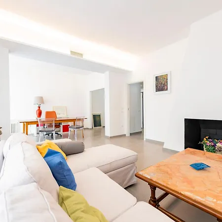 Casa Leda - Modern Near Seafront With Parking! Pescara