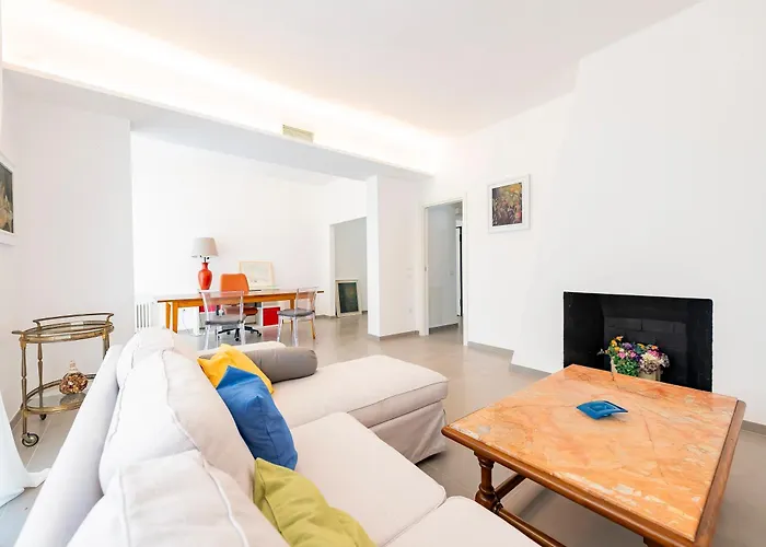 Casa Leda - Modern Near Seafront With Parking! Pescara