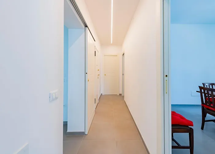 Casa Leda - Modern Near Seafront With Parking! * Pescara